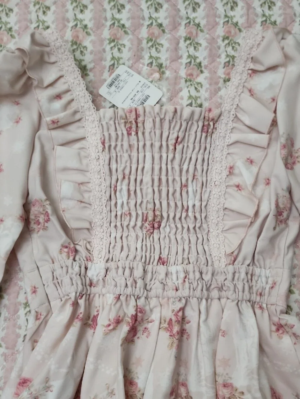 NWT LIZ LISA 🎀 Pink Floral Ruffled Peplum Top